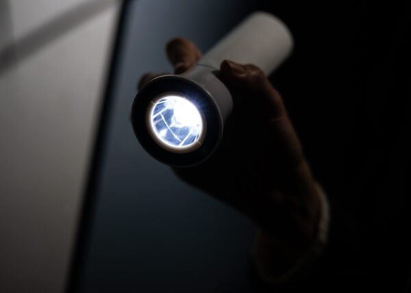 Linterna 2 en 1 Lumen - Imagen 9